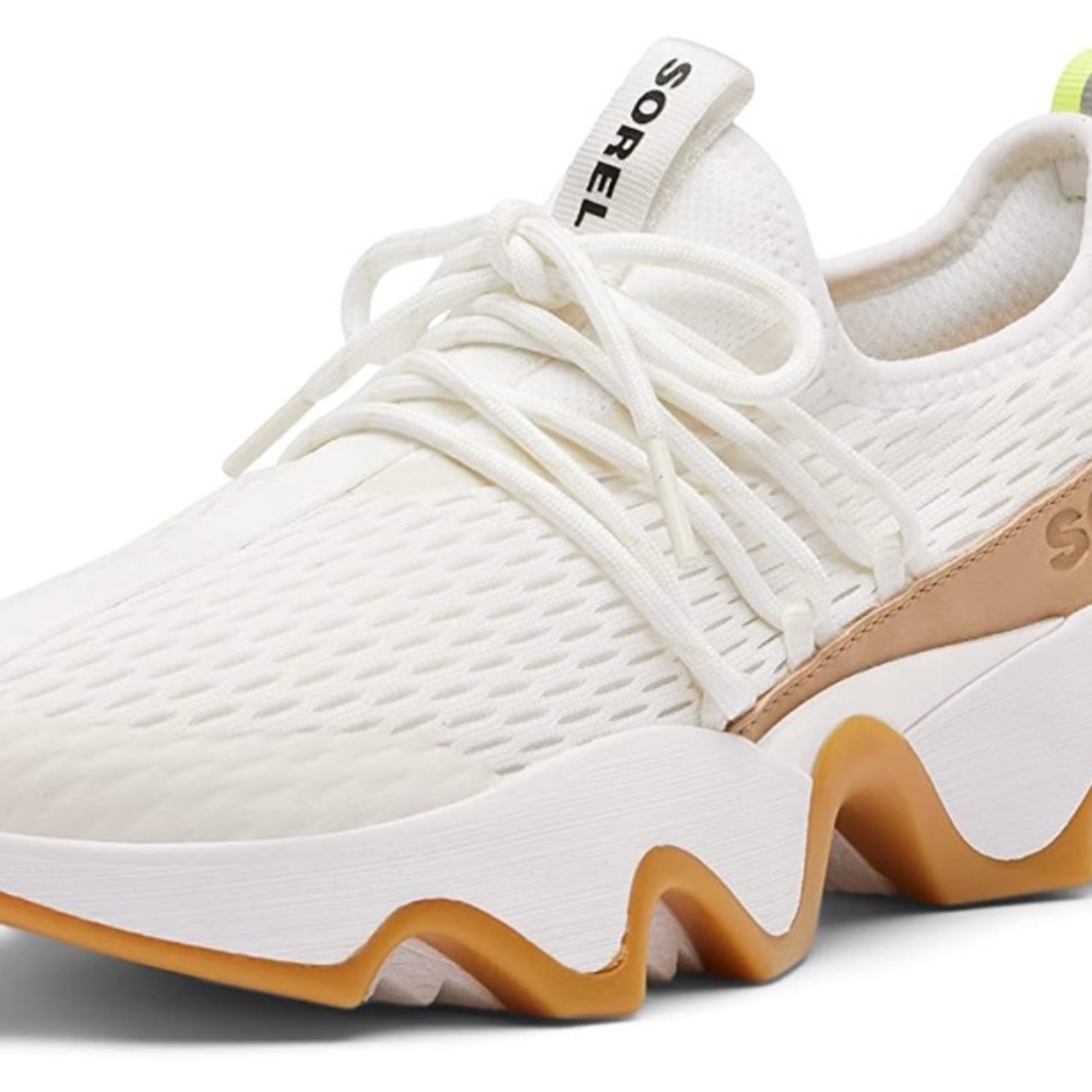 Sorel Women's Impact white and Tan Sneakers Sz 7